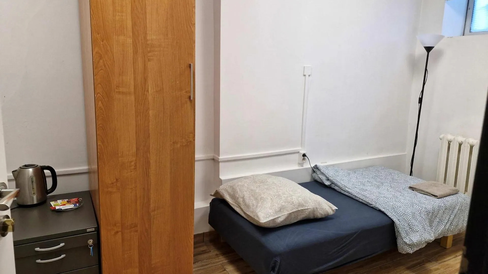 Hostel Przy Metro Wierzbno Warsaw Poland